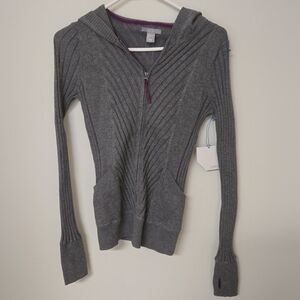 SKYR Gray Ribbed Zip-Up With Thumbholes And Hood NWT